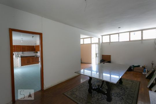 Sala de casa à venda com 5 quartos, 320m² em Cachoeirinha, Belo Horizonte