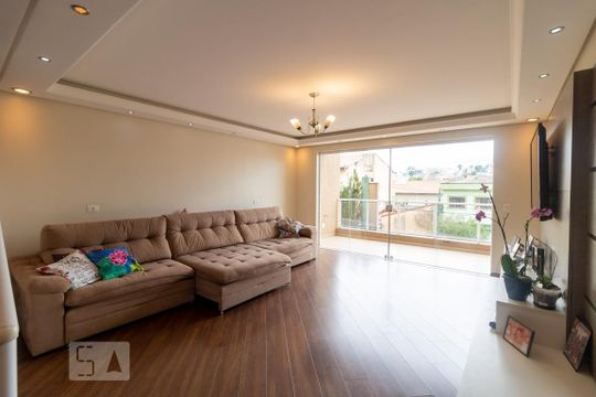 Casa à venda com 5 quartos, 400m² em Vila Curuçá, Santo André