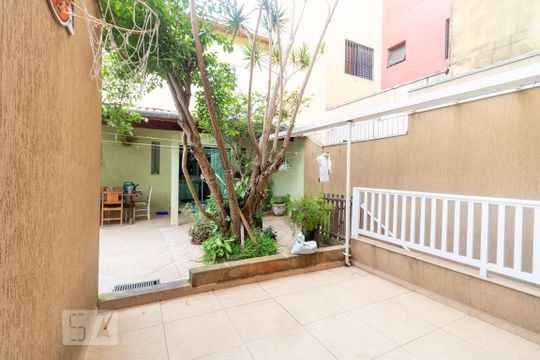 Quintal de casa à venda com 5 quartos, 400m² em Vila Curuçá, Santo André