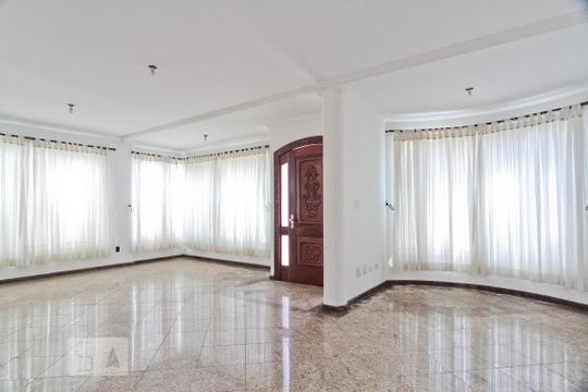 Casa à venda com 4 quartos, 360m² em Jardim São Paulo, São Paulo