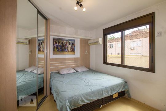 Quarto 1 de apartamento à venda com 2 quartos, 80m² em Santana, Porto Alegre
