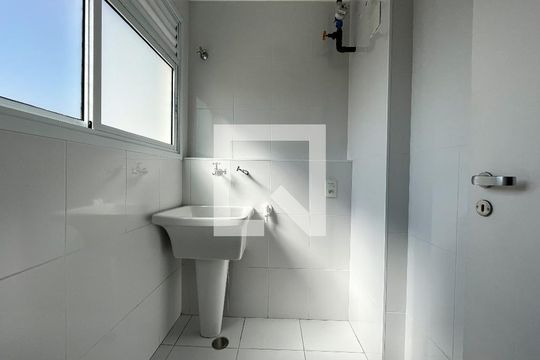 Área de Serviço de apartamento para alugar com 2 quartos, 72m² em Chácara Inglesa, São Paulo