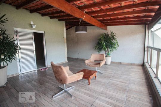 varanda suite quarto 3 de casa para alugar com 3 quartos, 150m² em Vila Francos, São Paulo