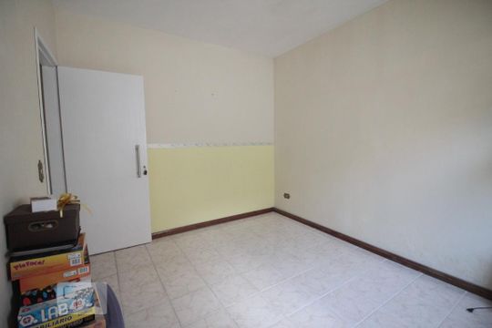quarto 1 de casa para alugar com 3 quartos, 150m² em Vila Francos, São Paulo