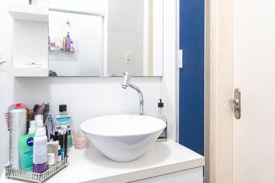 Banheiro de apartamento para alugar com 1 quarto, 53m² em Centro Histórico, Porto Alegre
