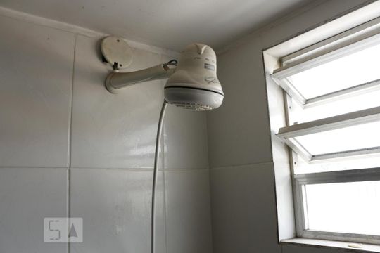 Chuveiro de apartamento à venda com 2 quartos, 58m² em Cascadura, Rio de Janeiro