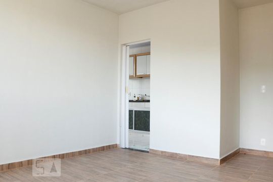 Sala de apartamento à venda com 2 quartos, 58m² em Cascadura, Rio de Janeiro