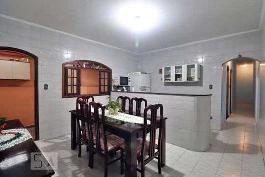 Cozinha de casa à venda com 3 quartos, 224m² em Jardim Ana Maria, Santo André