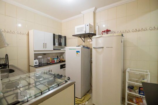 Cozinha  de apartamento para alugar com 1 quarto, 67m² em Liberdade, São Paulo