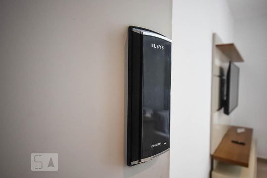 Fechadura eletrônica de kitnet/studio à venda com 1 quarto, 35m² em Real Parque, São Paulo
