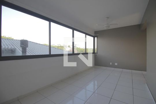 Sala de apartamento à venda com 2 quartos, 70m² em Centro, Canoas