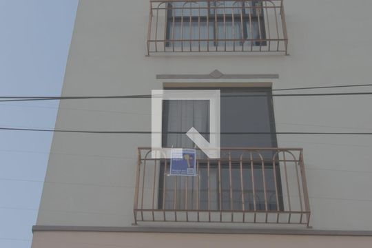 Placa de apartamento à venda com 2 quartos, 70m² em Centro, Canoas