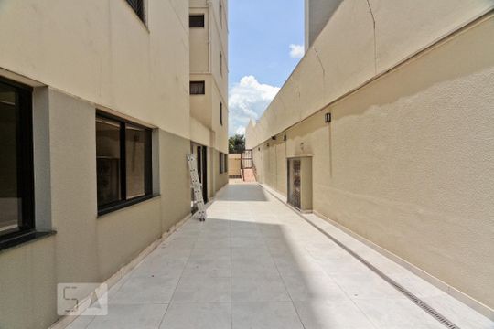 Área comum de apartamento para alugar com 2 quartos, 68m² em Vila Romero, São Paulo