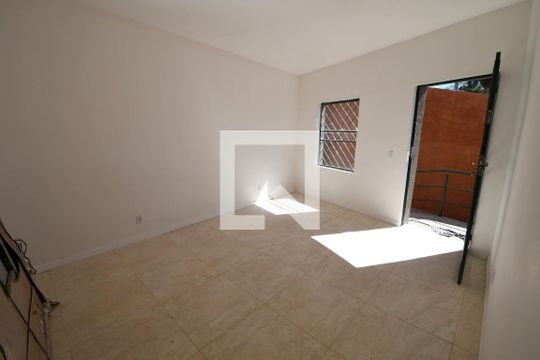 Sala de casa para alugar com 2 quartos, 80m² em Jardim Primavera, Campinas