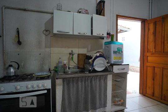 Cozinha de casa de condomínio à venda com 3 quartos, 180m² em Navegantes, Porto Alegre