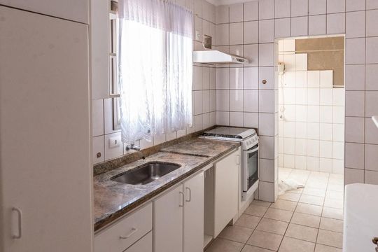 Cozinha de apartamento à venda com 3 quartos, 90m² em Jardim Aurélia, Campinas