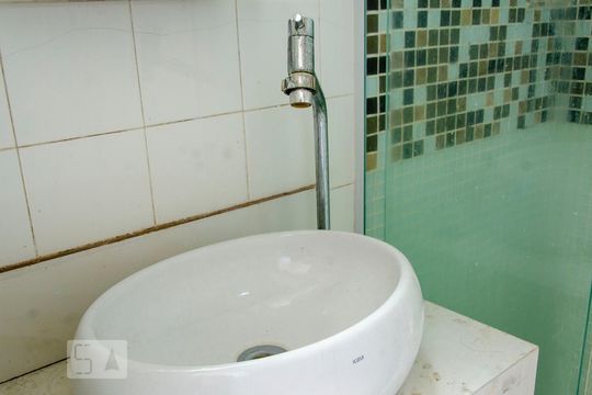 Banheiro de kitnet/studio à venda com 1 quarto, 22m² em Centro, Rio de Janeiro