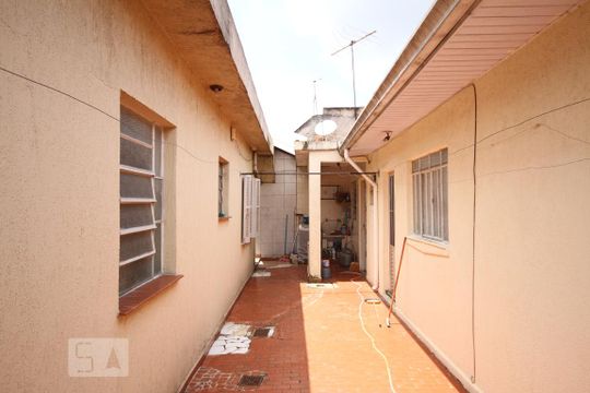 Quintal de casa à venda com 3 quartos, 157m² em Parque Fongaro, São Paulo