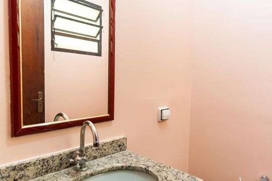 Lavabo de casa de condomínio à venda com 2 quartos, 70m² em Chácara Mafalda, São Paulo