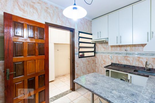 Cozinha de casa de condomínio à venda com 2 quartos, 70m² em Chácara Mafalda, São Paulo