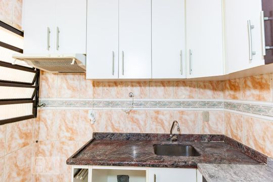 Cozinha - Torneira de casa de condomínio à venda com 2 quartos, 70m² em Chácara Mafalda, São Paulo