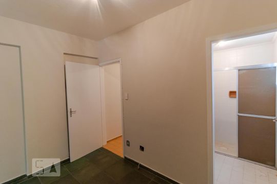 Sala de apartamento para alugar com 1 quarto, 50m² em Cambuí, Campinas