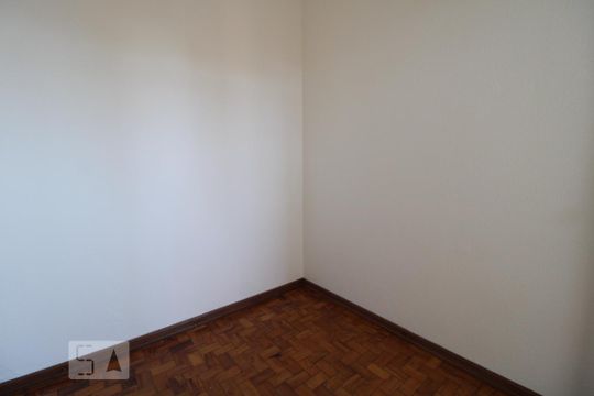 Quarto de Serviço de apartamento para alugar com 2 quartos, 115m² em Cambuí, Campinas