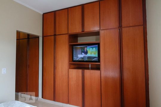 Suíte de apartamento para alugar com 3 quartos, 100m² em Centro, Ribeirão Preto