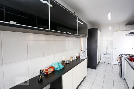 Cozinha de apartamento à venda com 3 quartos, 150m² em Vila Andrade, São Paulo