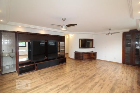 Sala de apartamento para alugar com 3 quartos, 150m² em Centro, São Caetano do Sul