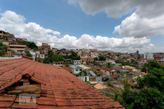 Vista de casa à venda com 2 quartos, 400m² em Renascença, Belo Horizonte