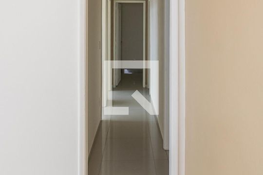 Sala de apartamento à venda com 3 quartos, 70m² em Bonsucesso, Rio de Janeiro