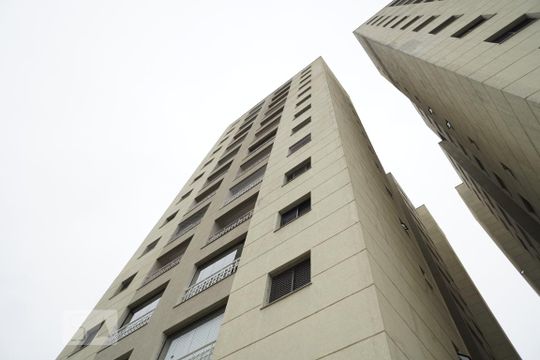 Fachada de apartamento para alugar com 2 quartos, 68m² em Campestre, Santo André