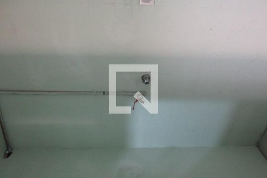 Banheiro de serviço de casa à venda com 2 quartos, 164m² em Jardim Trussardi, São Paulo