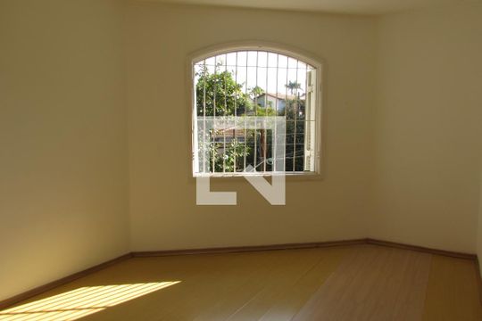 Dormitório de casa à venda com 2 quartos, 164m² em Jardim Trussardi, São Paulo