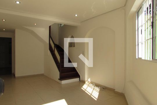 Sala de casa à venda com 2 quartos, 164m² em Jardim Trussardi, São Paulo