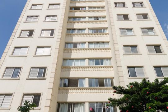 Fachada de apartamento à venda com 2 quartos, 70m² em Vila Paulista, São Paulo