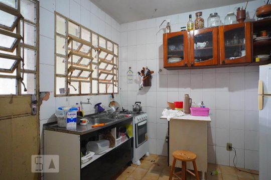 Cozinha de casa à venda com 1 quarto, 100m² em Passo D’areia, Porto Alegre