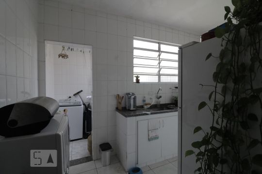 Cozinha  de apartamento à venda com 2 quartos, 78m² em Vila Bertioga, São Paulo