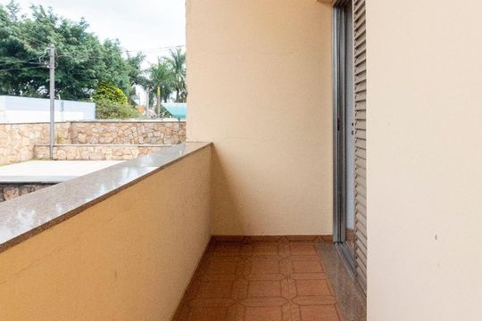 Varanda Quarto 1 - Suite de casa para alugar com 3 quartos, 276m² em Vila Jacuí, São Paulo
