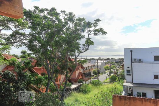 Vista do sotão de casa à venda com 4 quartos, 200m² em Espírito Santo, Porto Alegre