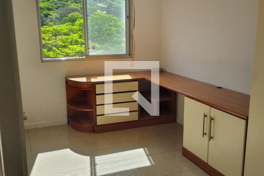 Apartamento à venda com 3 quartos, 68m² em Jardim Itu Sabará, Porto Alegre