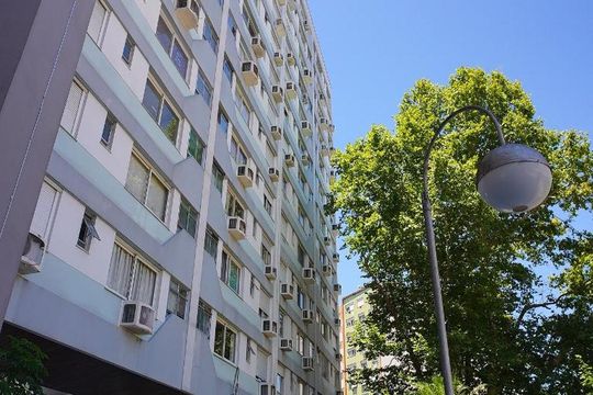 Fachada do bloco de apartamento para alugar com 1 quarto, 38m² em Centro Histórico, Porto Alegre