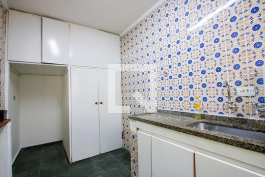 Cozinha de casa à venda com 3 quartos, 201m² em Vila Alzira, Santo André