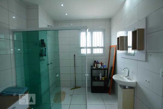 Banheiro Social de apartamento à venda com 1 quarto, 42m² em Irajá, Rio de Janeiro