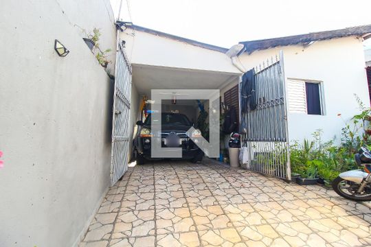 Garagem de casa à venda com 4 quartos, 240m² em Cidade São Miguel, São Paulo