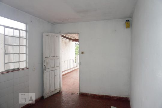 Lavanderia de casa à venda com 3 quartos, 181m² em Engenheiro Goulart, São Paulo