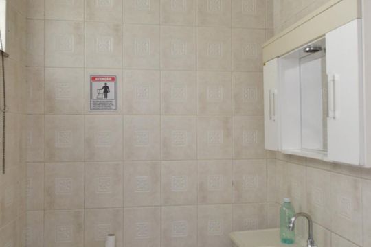 Garagem - banheiro 6 de casa à venda com 8 quartos, 870m² em Chácara Santo Antônio (zona Leste), São Paulo