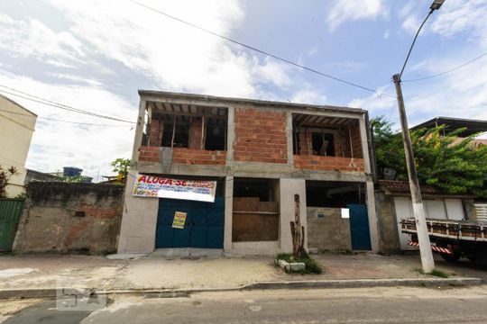 Fachada de casa para alugar com 2 quartos, 90m² em Vila São Luis, Duque de Caxias