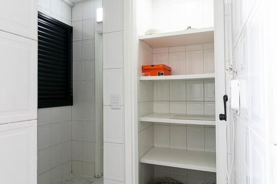 Área de Serviço de apartamento à venda com 2 quartos, 120m² em Vila Bertioga, São Paulo